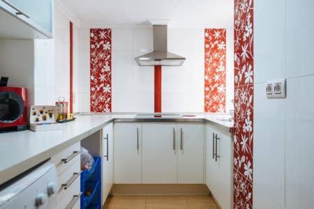 Habitaciones Individuales En Apartamento Compartido Севілья Екстер'єр фото